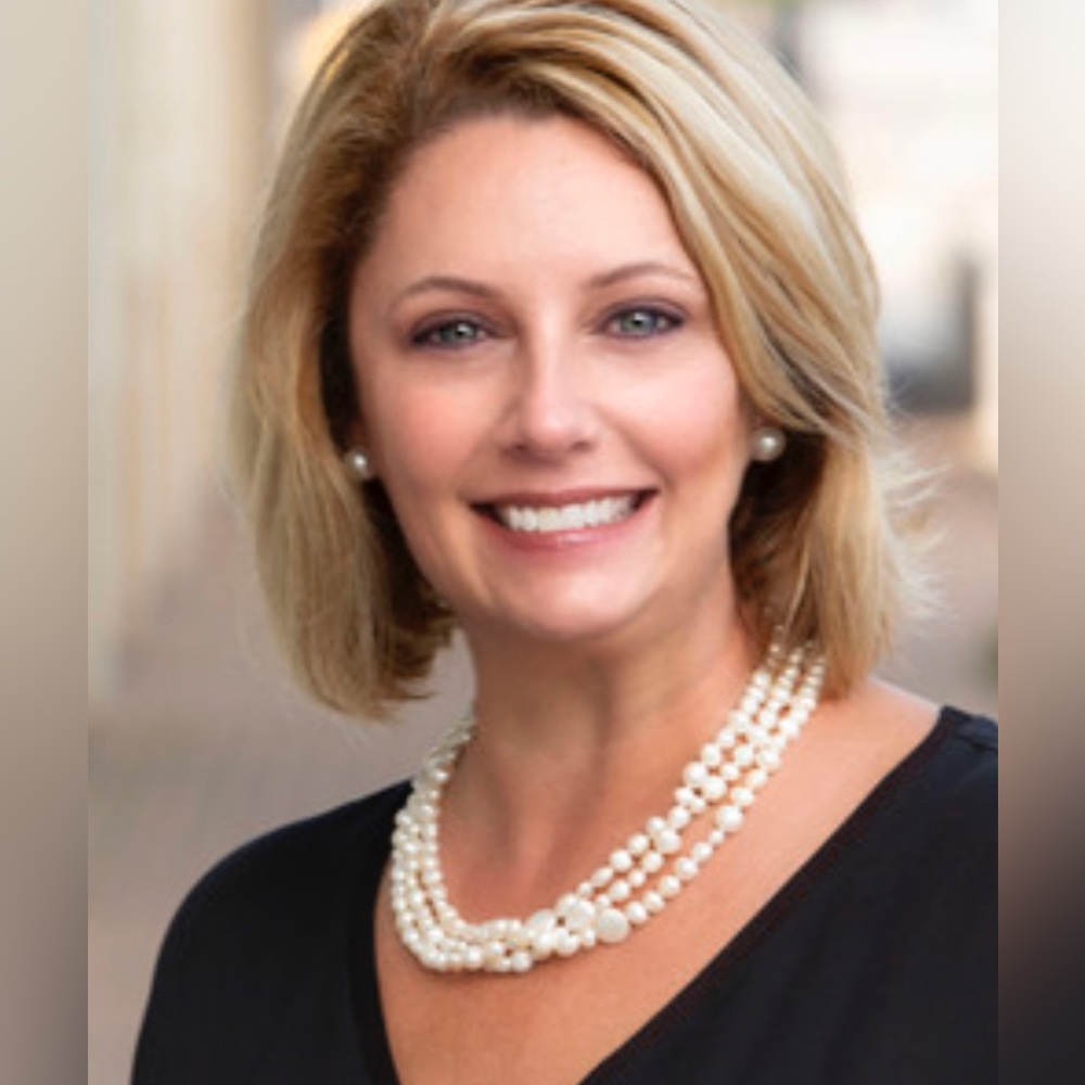 Meet your Posher, Julie